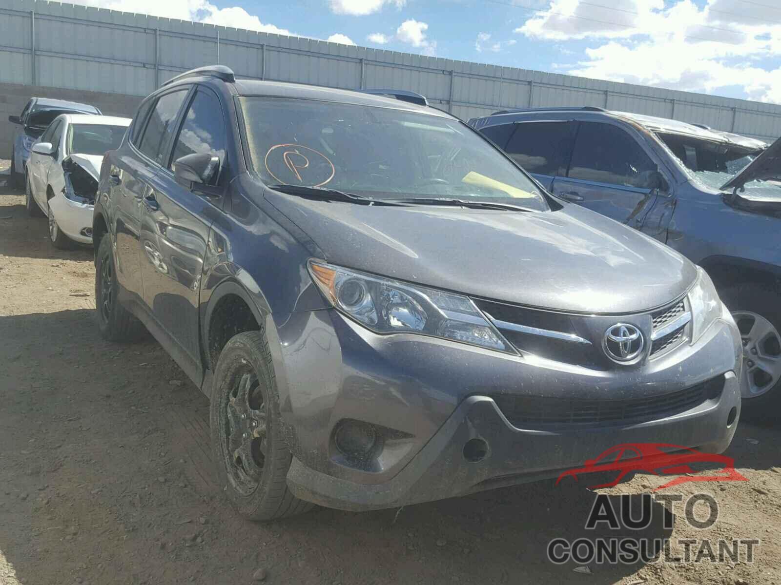 TOYOTA RAV4 LE 2015 - JTMZFREV4FJ057917