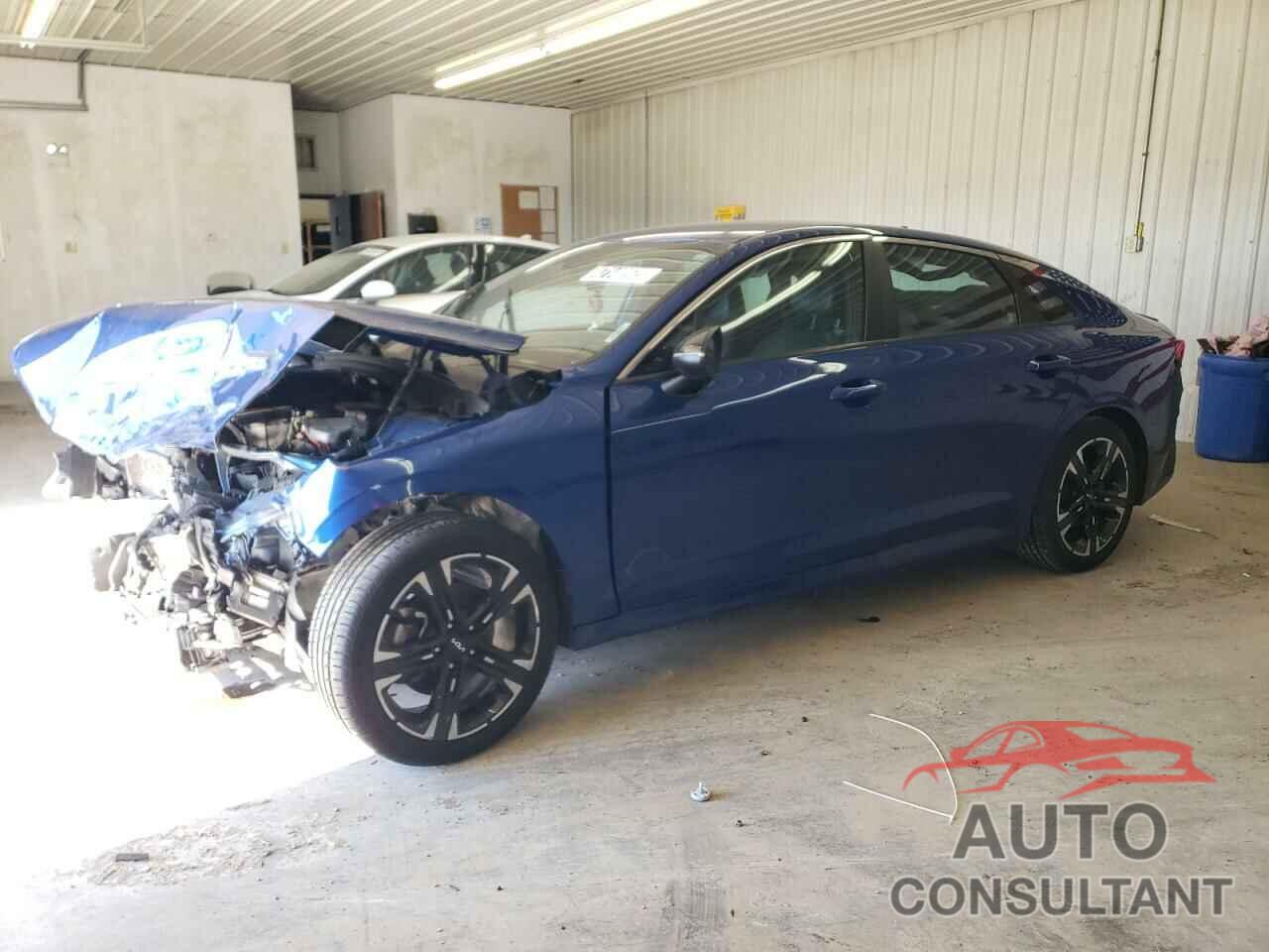 KIA K5 2022 - 5XXG64J25NG143228