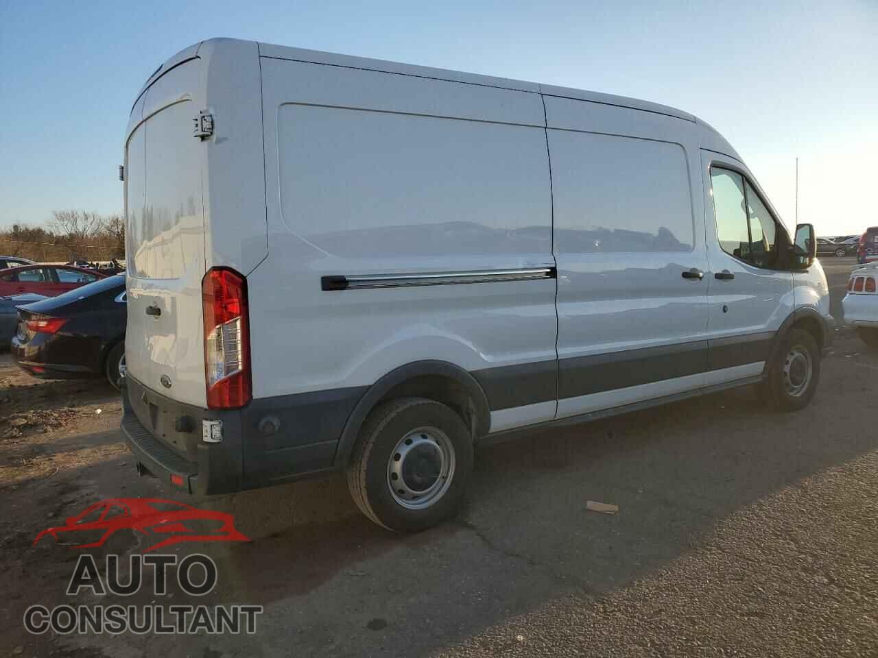 FORD TRANSIT 2017 - 1FTYR2CM9HKA70549
