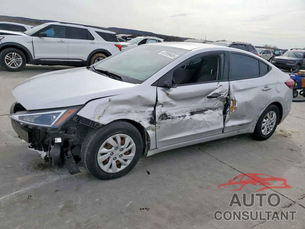 HYUNDAI ELANTRA 2019 - 5NPD74LF8KH412502