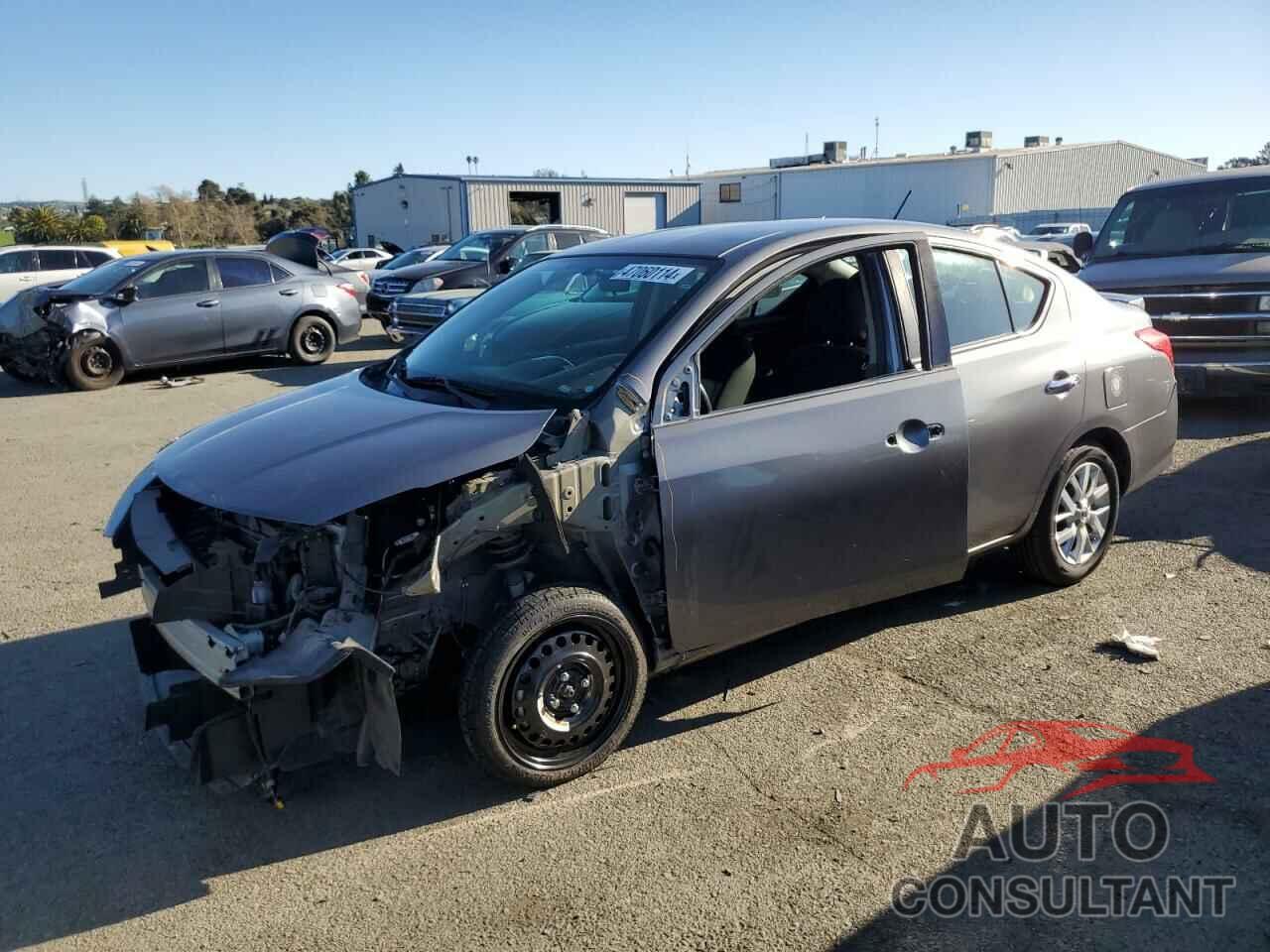 NISSAN VERSA 2018 - 3N1CN7AP4JL872076