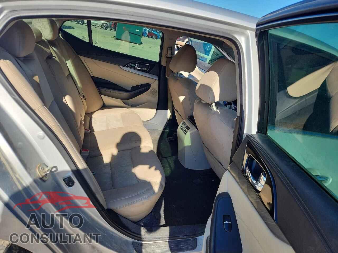 NISSAN MAXIMA 2017 - 1N4AA6AP1HC367232