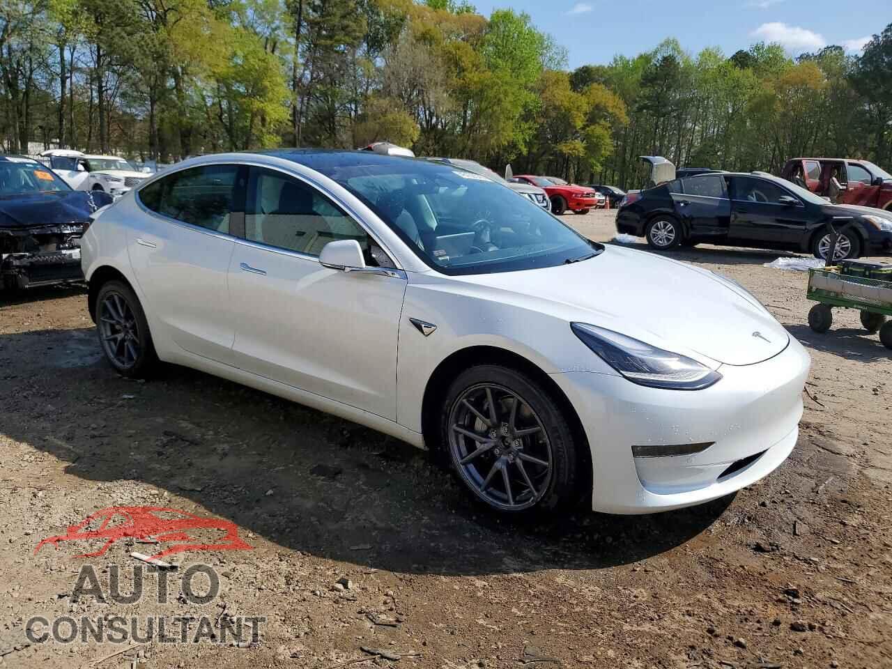 TESLA MODEL 3 2019 - 5YJ3E1EB0KF493875