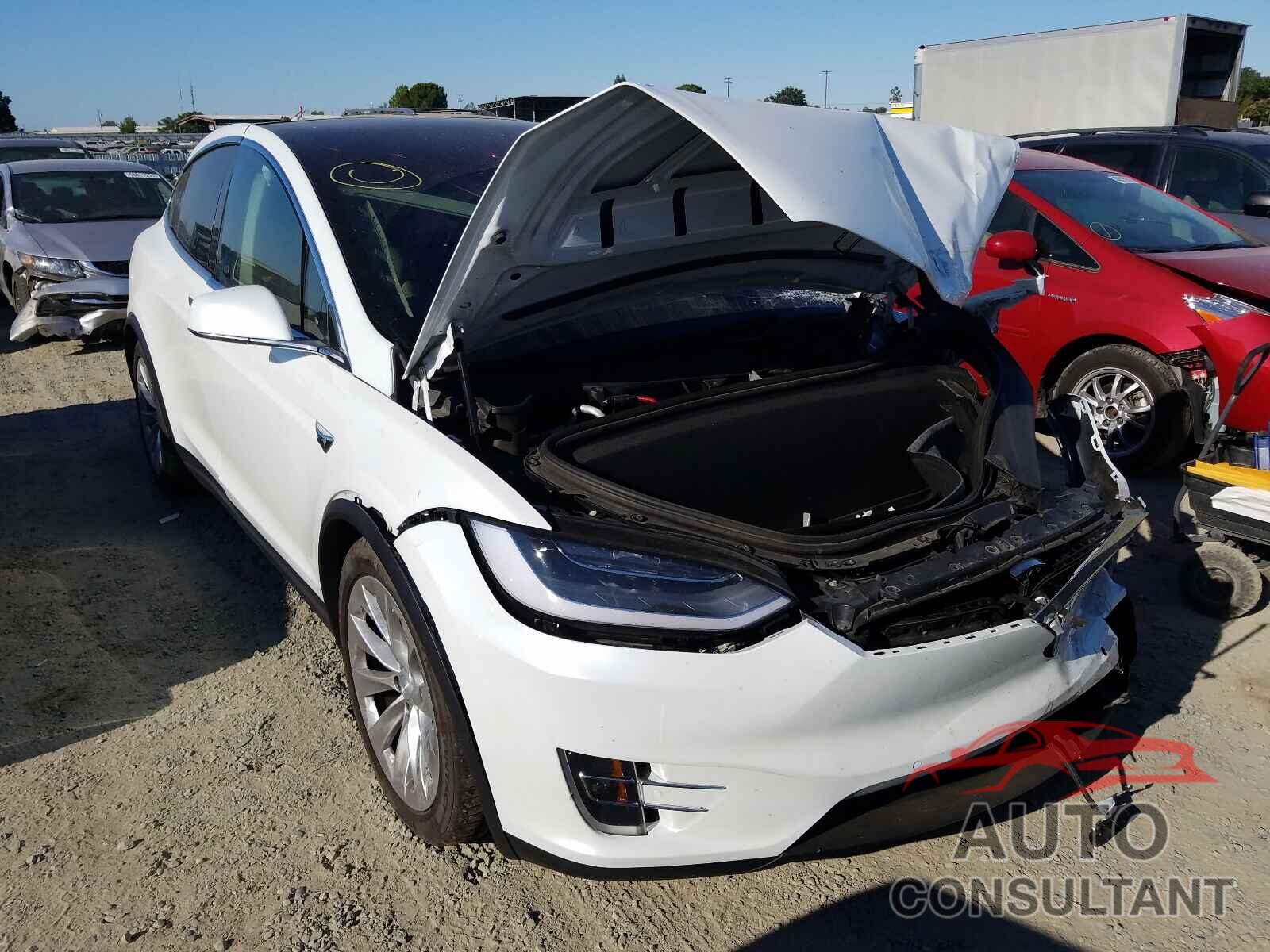 TESLA MODEL X 2016 - 5YJXCDE27GF030146