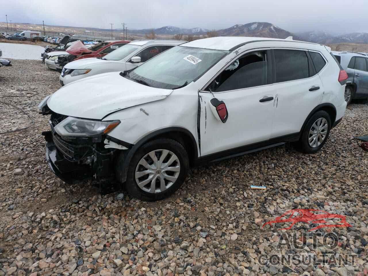 NISSAN ROGUE 2017 - KNMAT2MT9HP544611