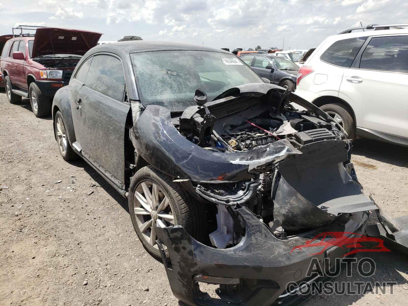 VOLKSWAGEN BEETLE 2017 - 3VWJ17AT7HM617596