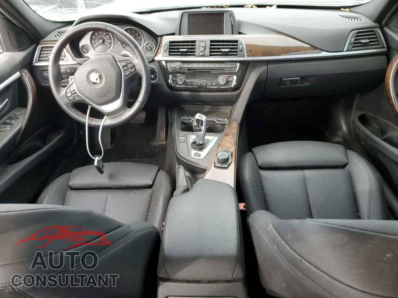 BMW 3 SERIES 2017 - WBA8E1C35HA029139