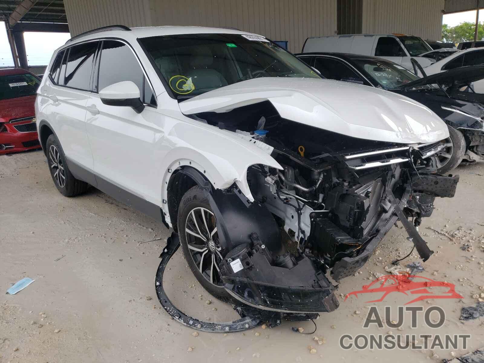 VOLKSWAGEN TIGUAN 2021 - 3VV3B7AX9MM093231