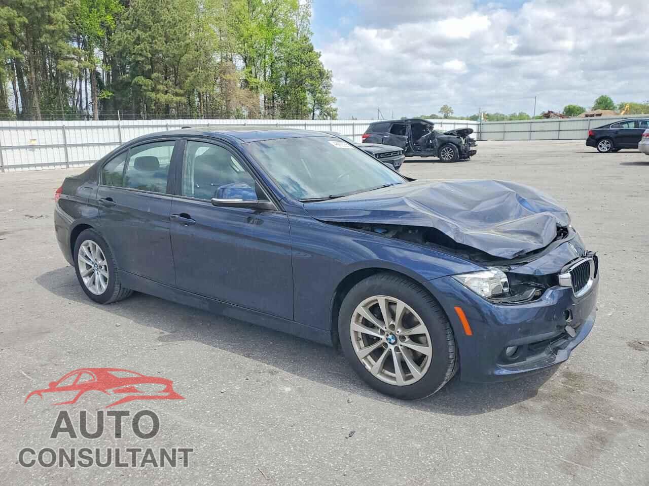 BMW 3 SERIES 2016 - WBA8E1G53GNU10801