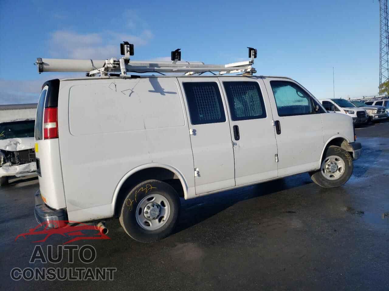 CHEVROLET EXPRESS 2014 - 1GCWGFCB3E1123749