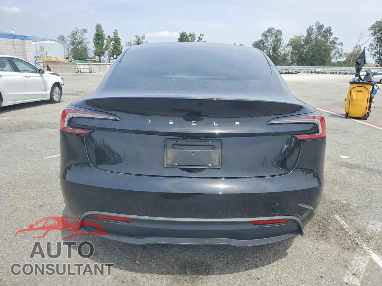 TESLA MODEL 3 2024 - 5YJ3E1EA8RF834196