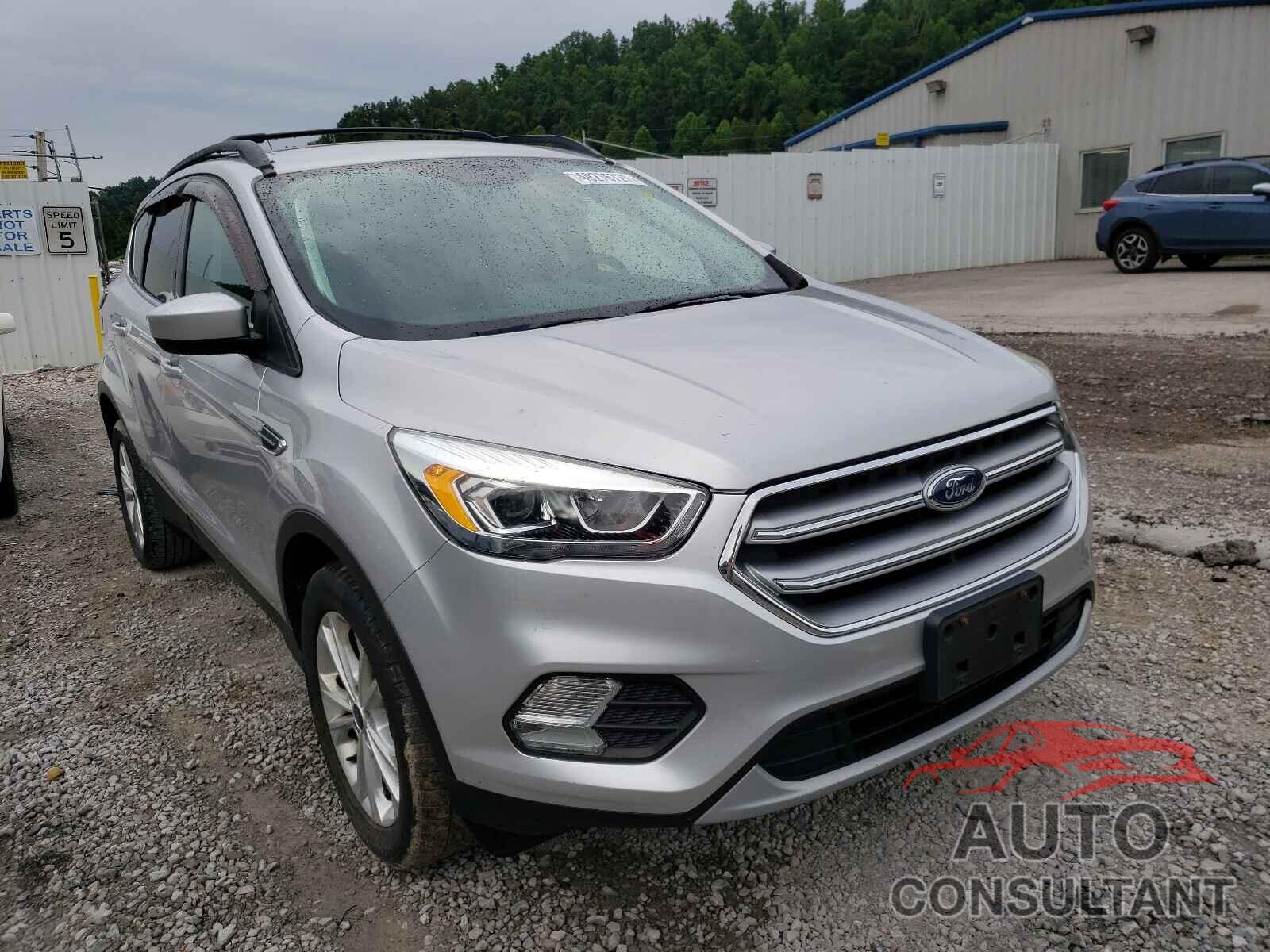 FORD ESCAPE 2017 - 1FMCU9G96HUA12258