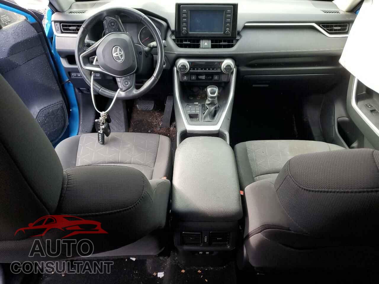 TOYOTA RAV4 2019 - JTMP1RFV7KJ013215