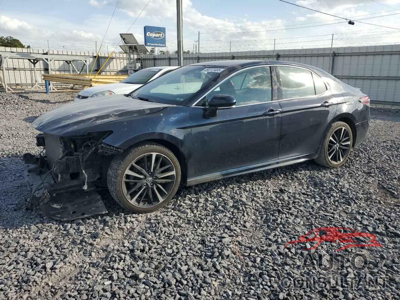 TOYOTA CAMRY 2018 - 4T1B61HK0JU508851