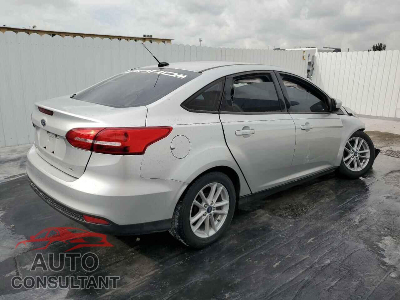 FORD FOCUS 2018 - 1FADP3F29JL272804