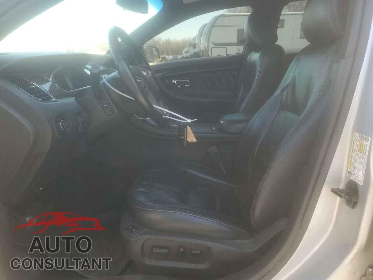 FORD TAURUS 2016 - 1FAHP2F82GG112264