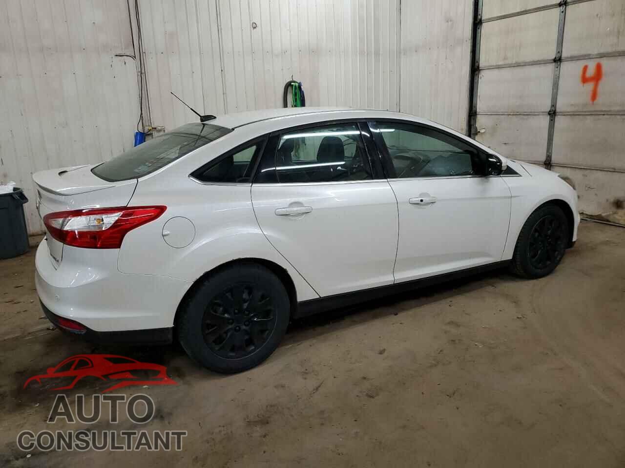 FORD FOCUS 2012 - 1FAHP3J23CL189400