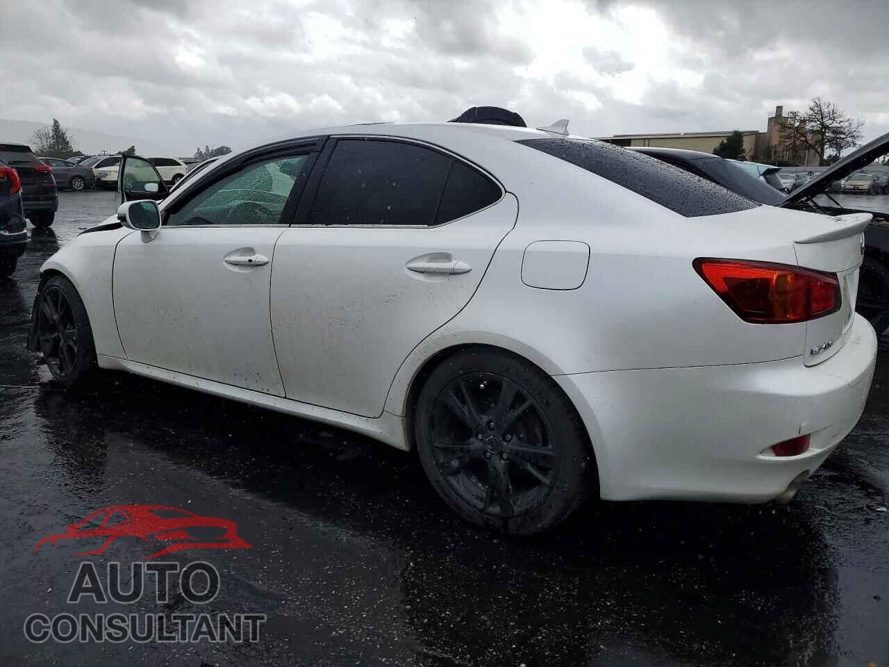 LEXUS IS 2009 - JTHBK262395103743
