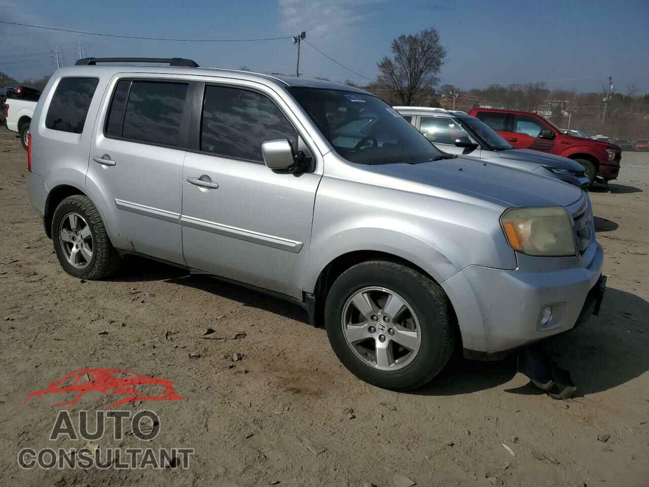 HONDA PILOT 2011 - 5FNYF4H65BB013820