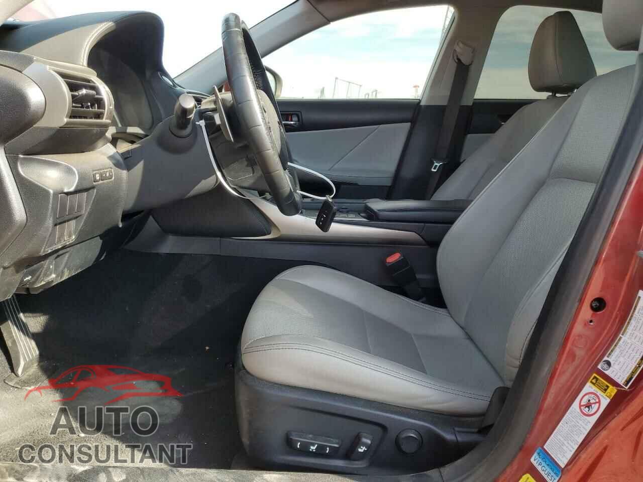 LEXUS IS 2015 - JTHBF1D22F5055519