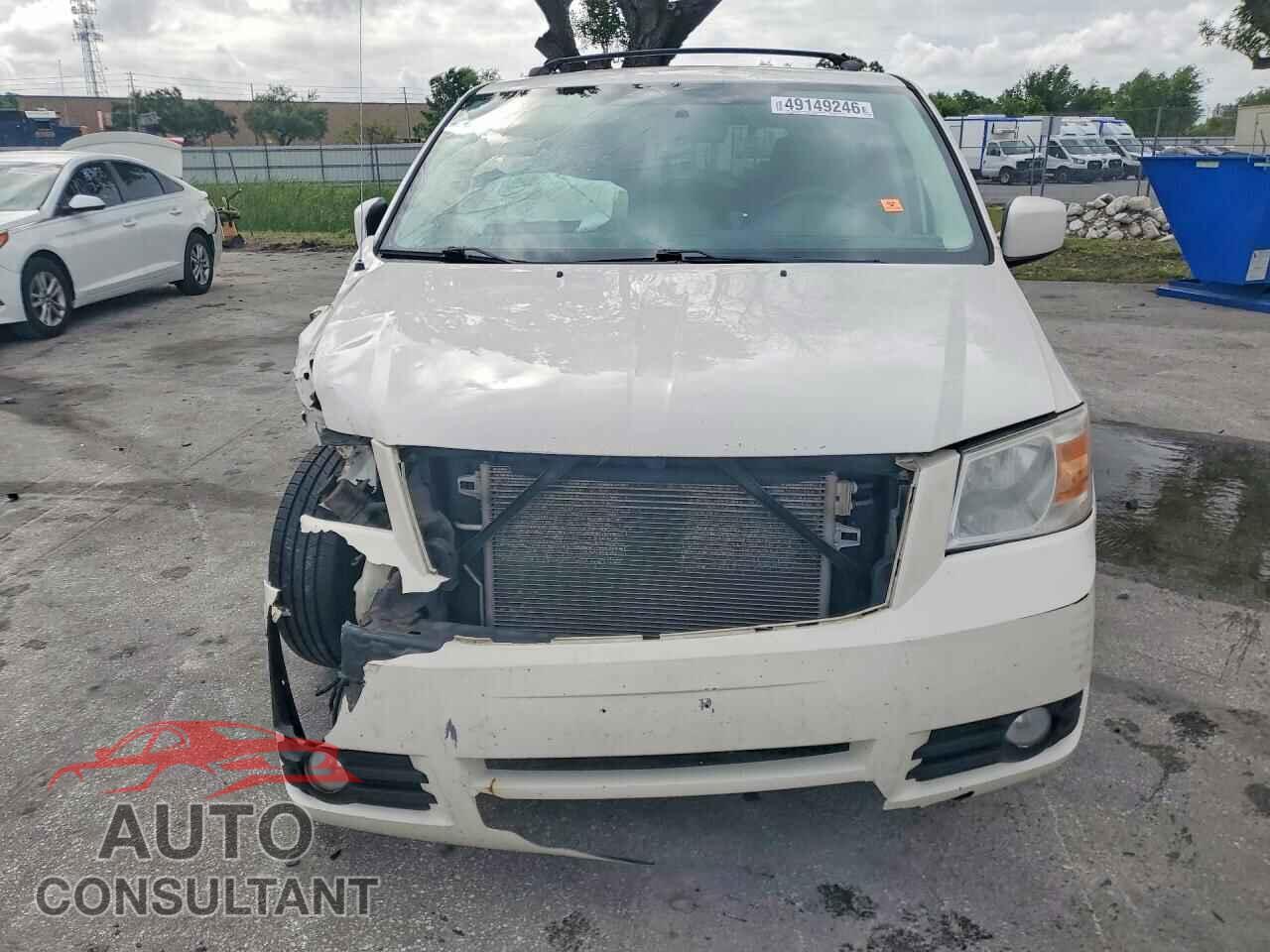 DODGE CARAVAN 2010 - 2D4RN5D11AR211582