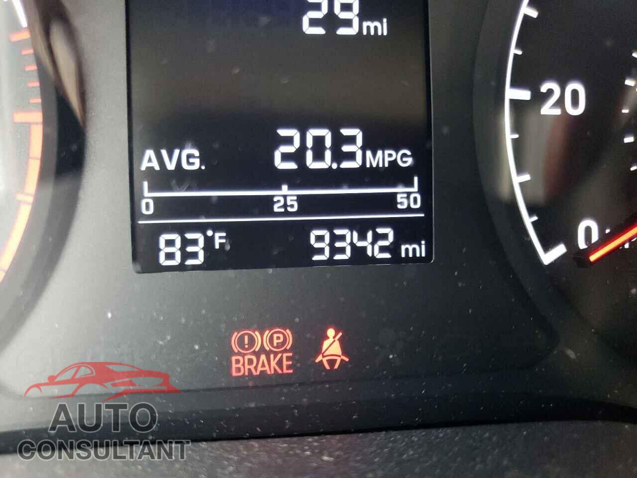 HYUNDAI ACCENT 2018 - 3KPC24A37JE011318