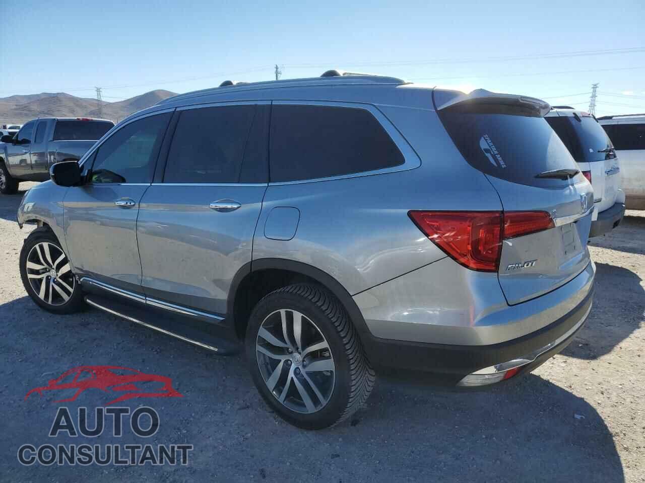 HONDA PILOT 2017 - 5FNYF6H90HB015733
