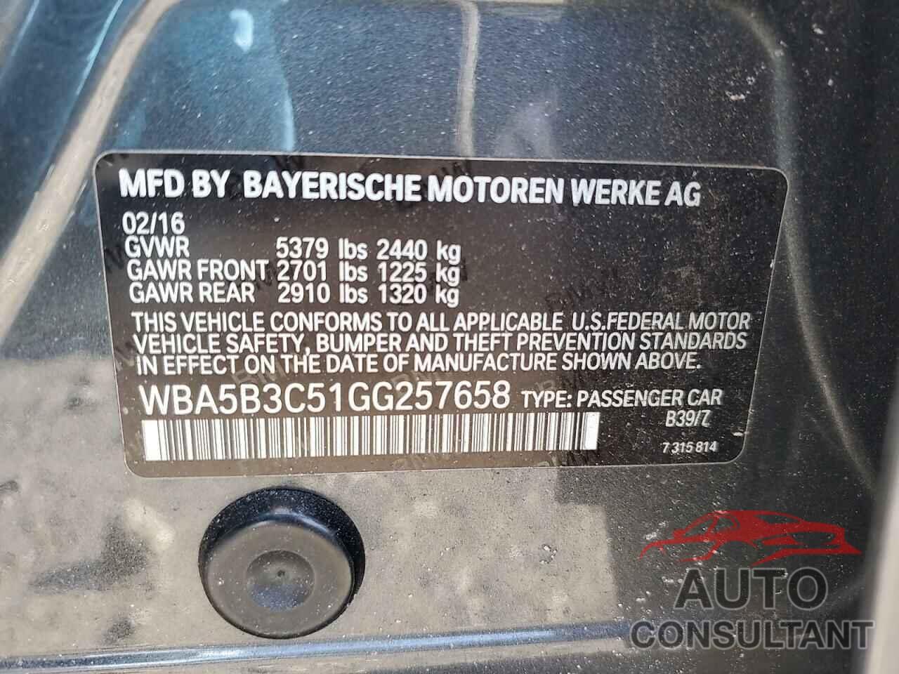 BMW 5 SERIES 2016 - WBA5B3C51GG257658