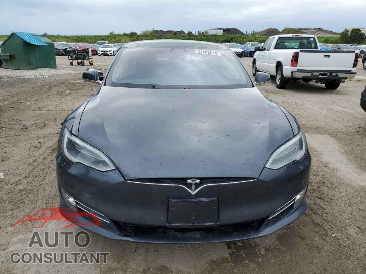 TESLA MODEL S 2018 - 5YJSA1E26JF261836