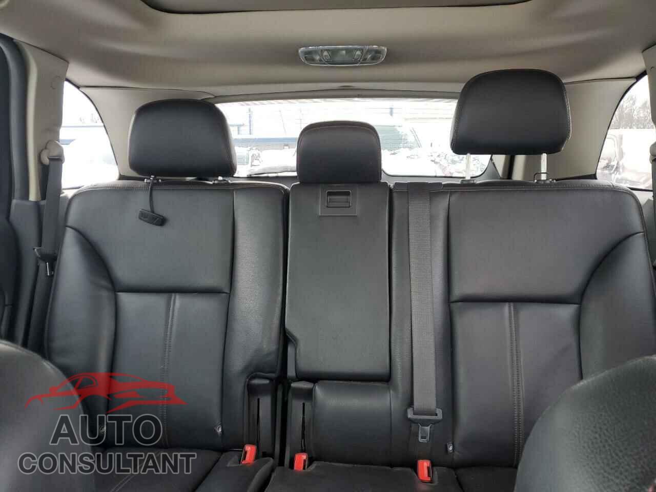 FORD EDGE 2011 - 2FMDK4JC8BBA35717