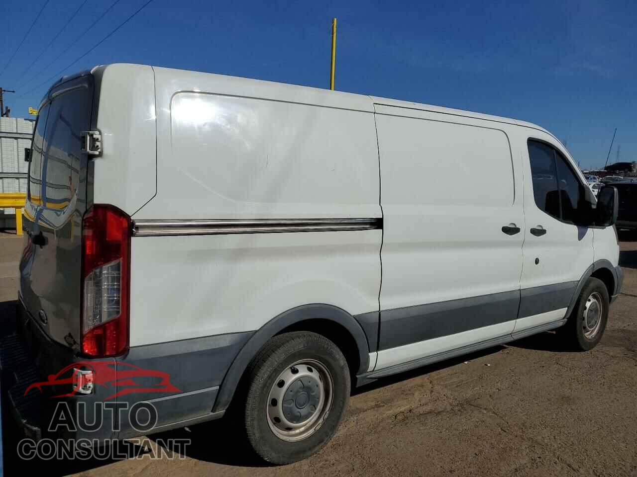 FORD TRANSIT 2018 - 1FTYE1YM6JKA26108