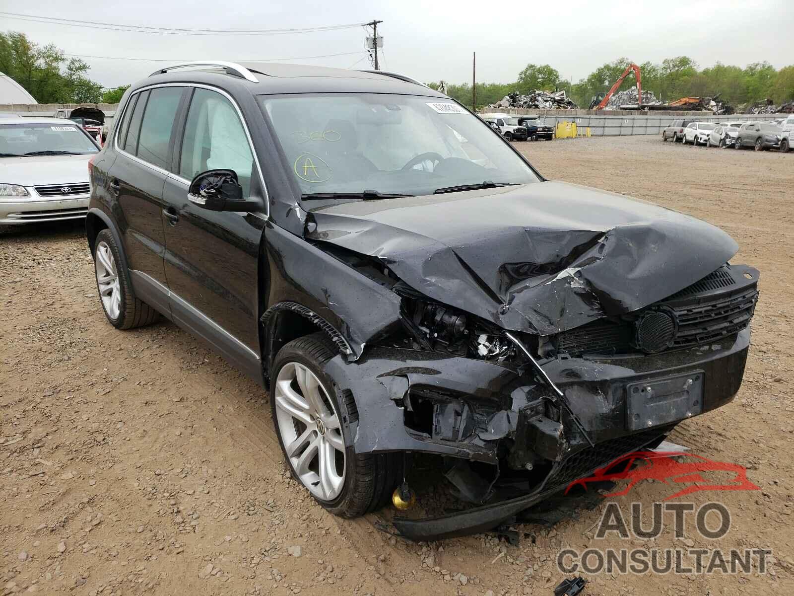 VOLKSWAGEN TIGUAN 2016 - WVGBV7AX4GW570908
