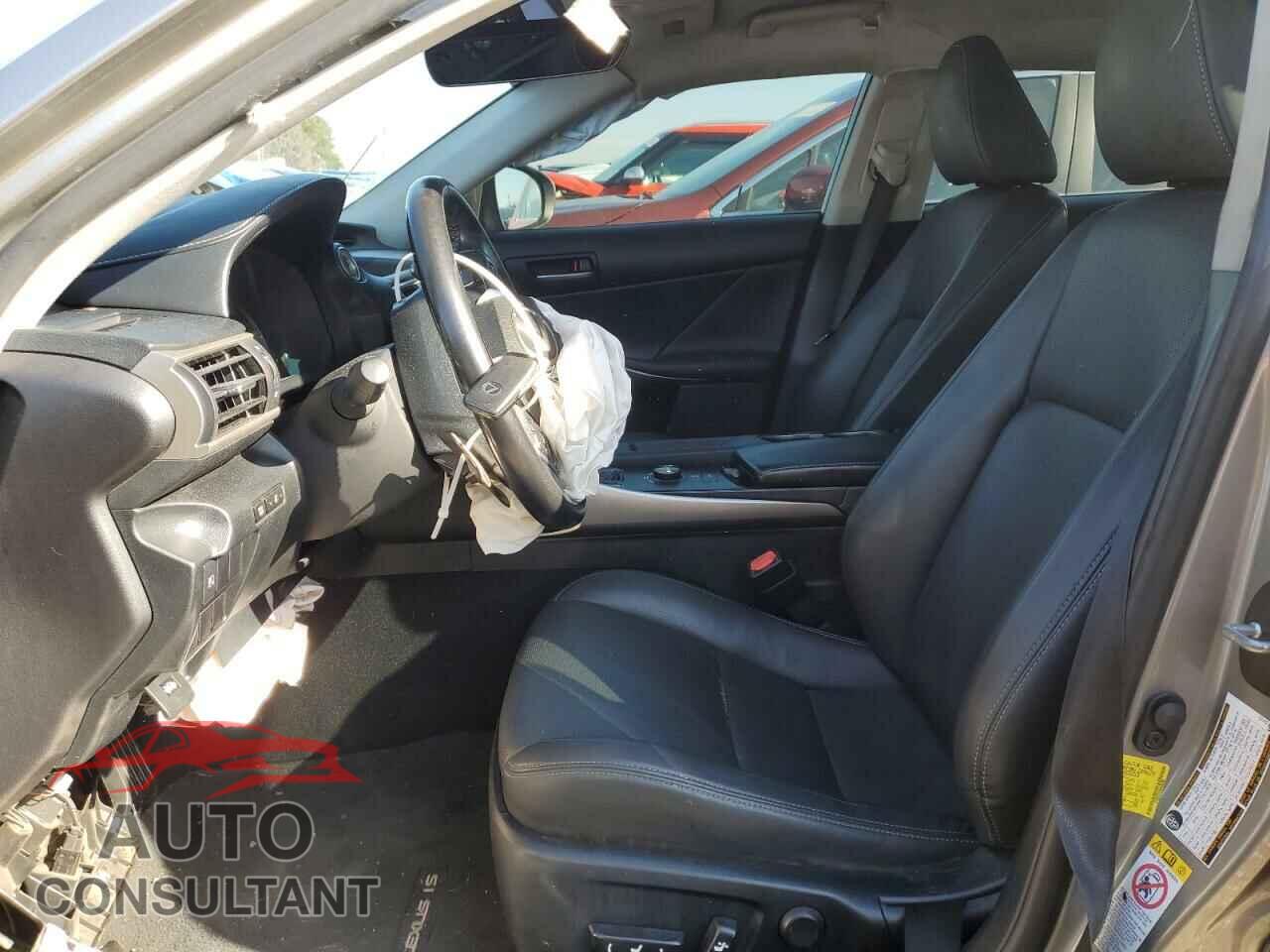 LEXUS IS 2017 - JTHBA1D26H5058103