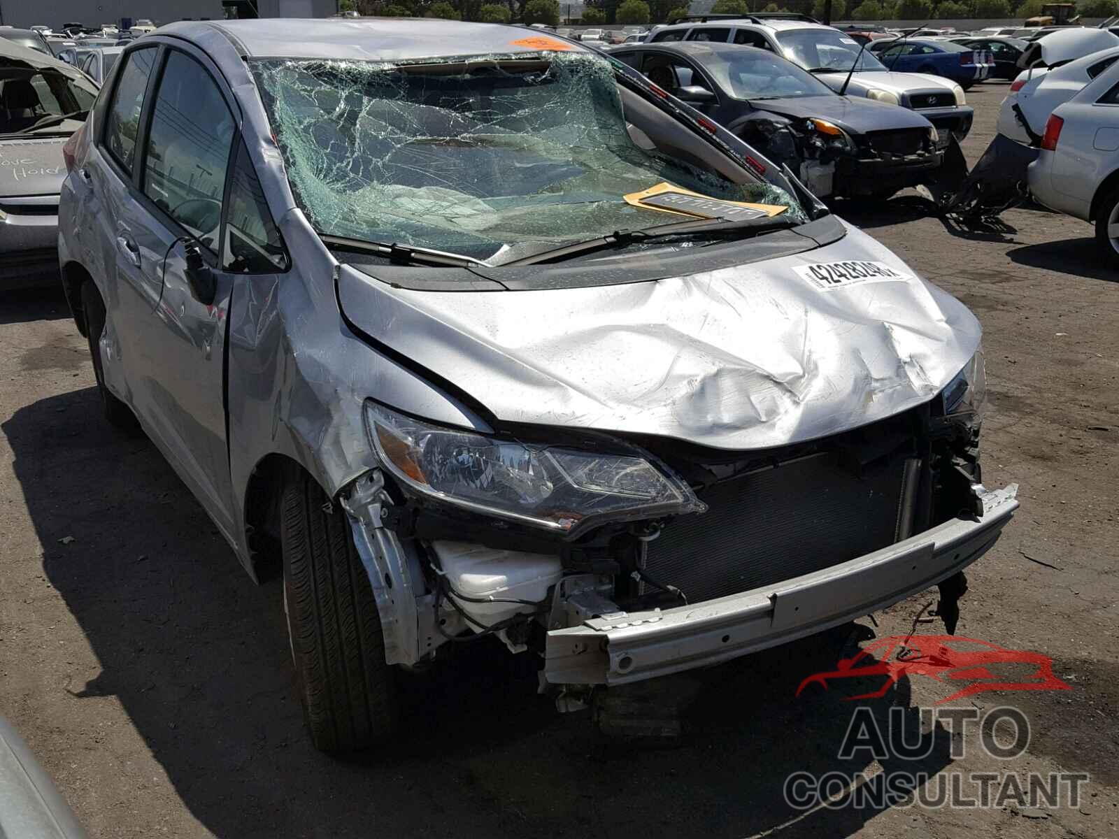 HONDA FIT 2018 - 3HGGK5H45JM734789