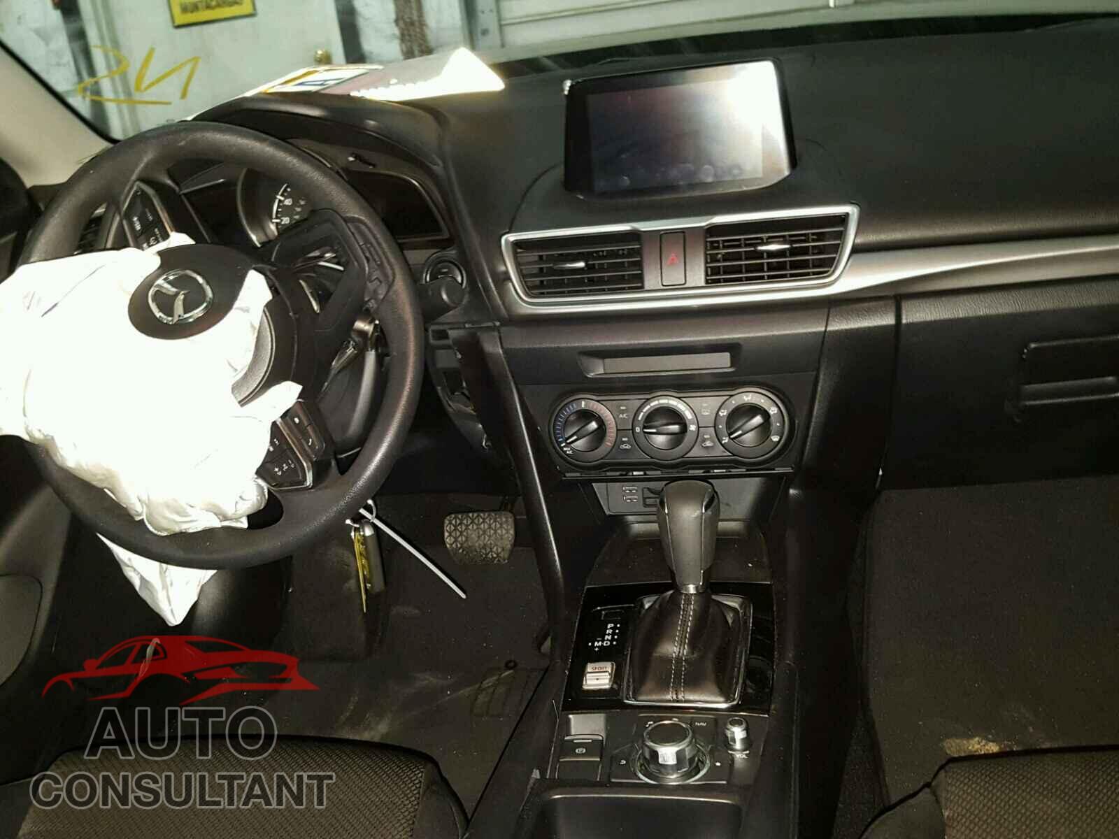 MAZDA 3 2017 - 3MZBN1U78HM112879