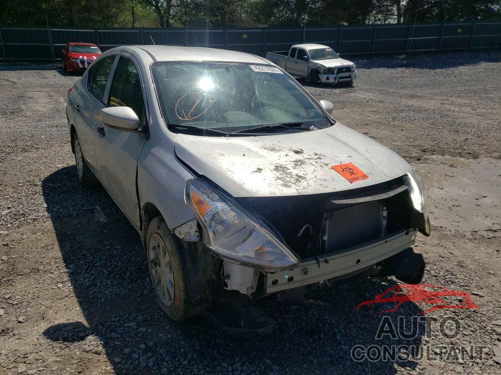 NISSAN VERSA 2019 - 3N1CN7AP6KL801088
