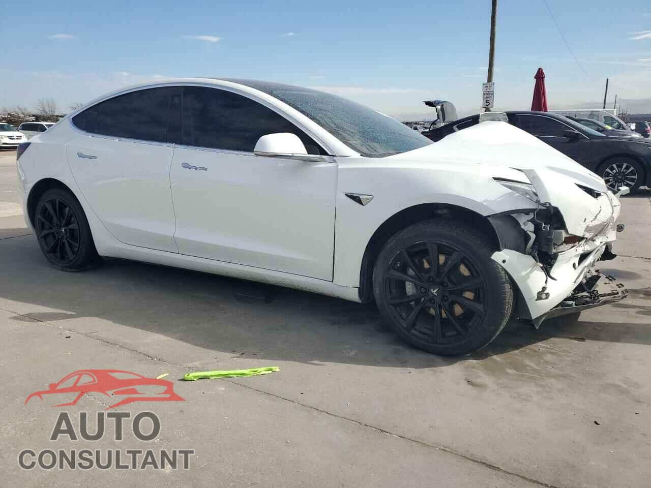 TESLA MODEL 3 2019 - 5YJ3E1EA5KF485570