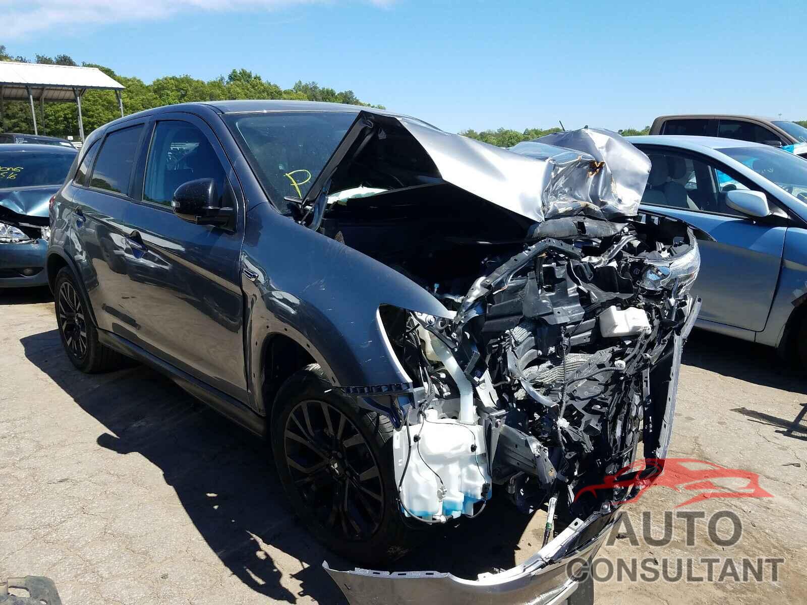 MITSUBISHI OUTLANDER 2019 - JA4AR3AU4KU008329