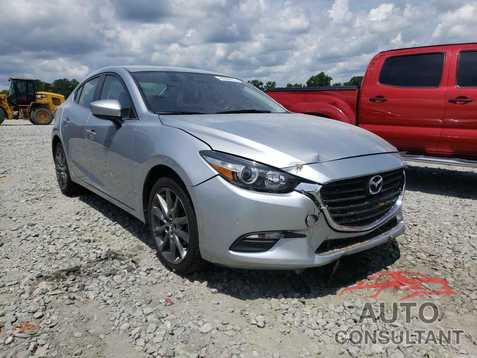 MAZDA 3 2018 - 3MZBN1V36JM199120