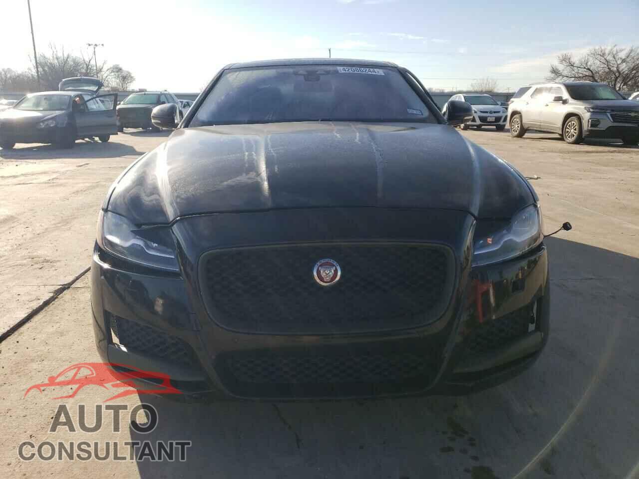 JAGUAR XF 2017 - SAJBD4BVXHCY38626