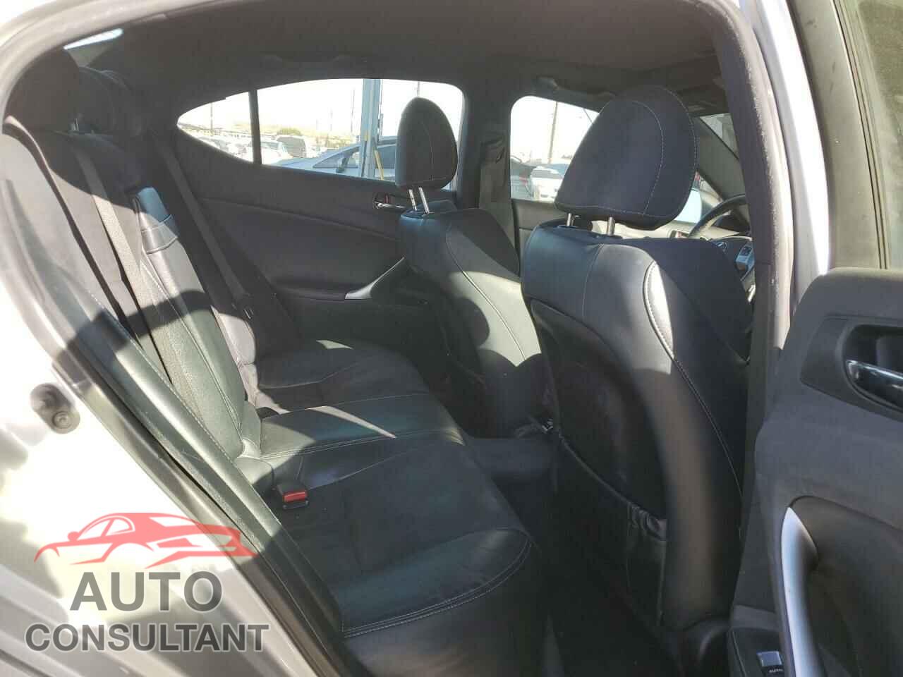 LEXUS IS 2012 - JTHBF5C27C5166877