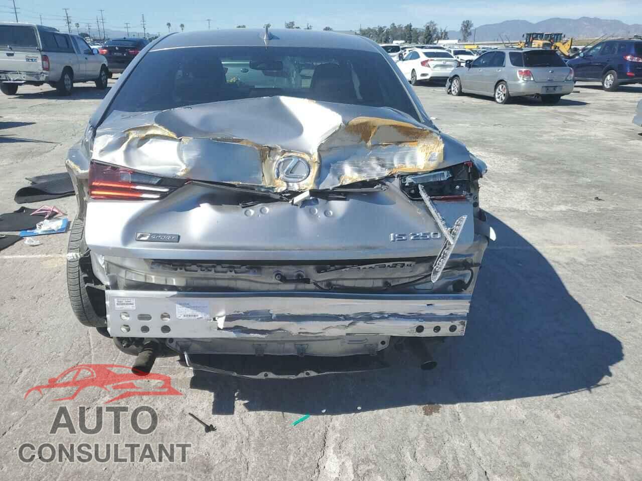 LEXUS IS 2015 - JTHBF1D22F5077357