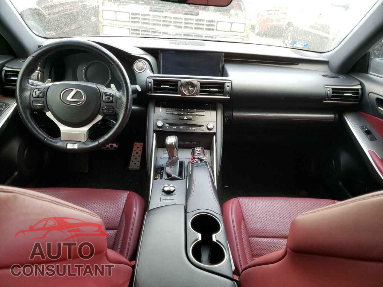LEXUS IS 2017 - JTHBA1D21H5050720