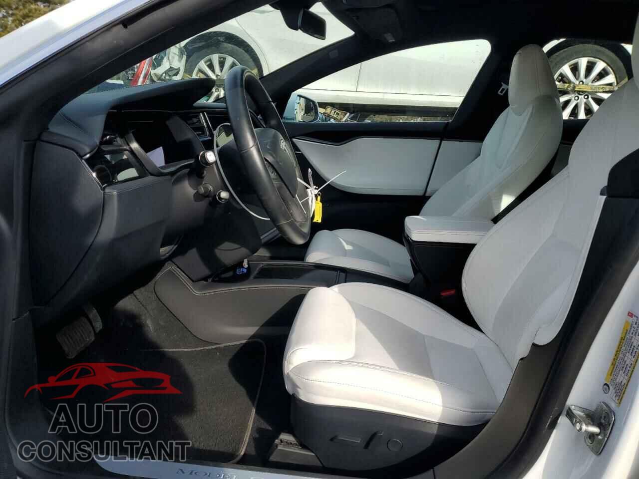 TESLA MODEL S 2020 - 5YJSA1E21LF397035