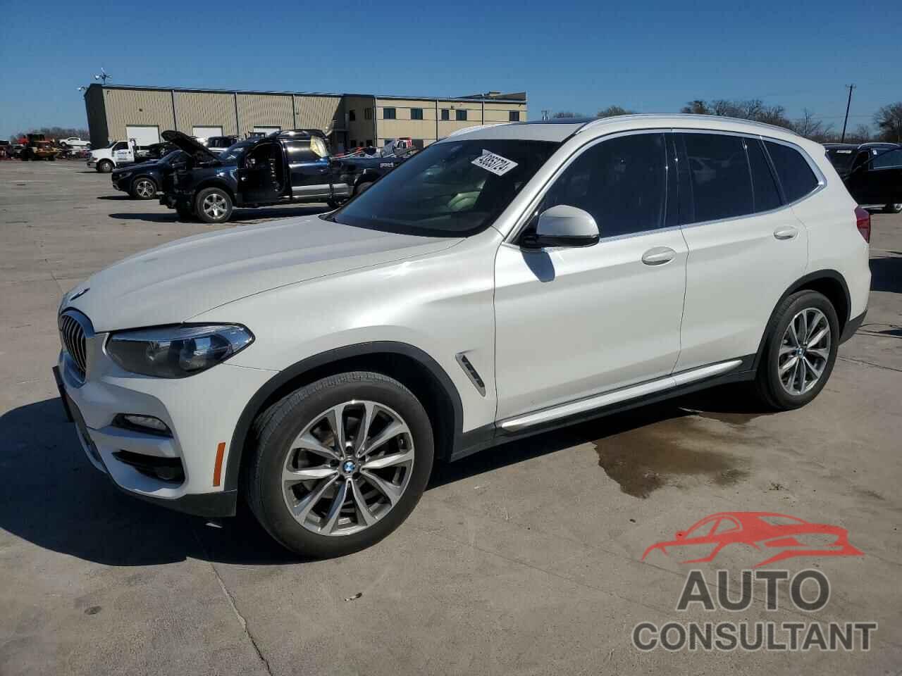 BMW X3 2018 - 5UXTR9C55JLD71543