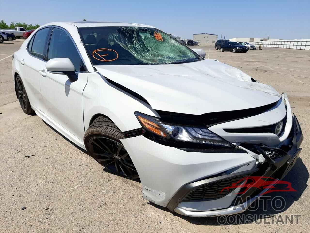 TOYOTA CAMRY 2022 - 4T1K31AK8NU035290