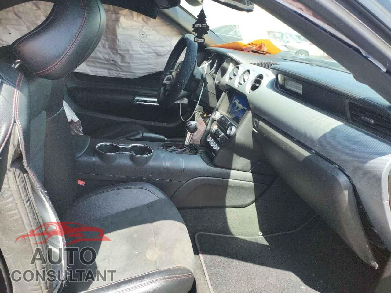 FORD MUSTANG 2017 - 1FA6P8CF9H5266948