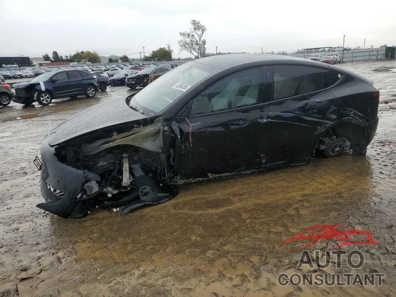 TESLA MODEL Y 2021 - 5YJYGAEE9MF153928