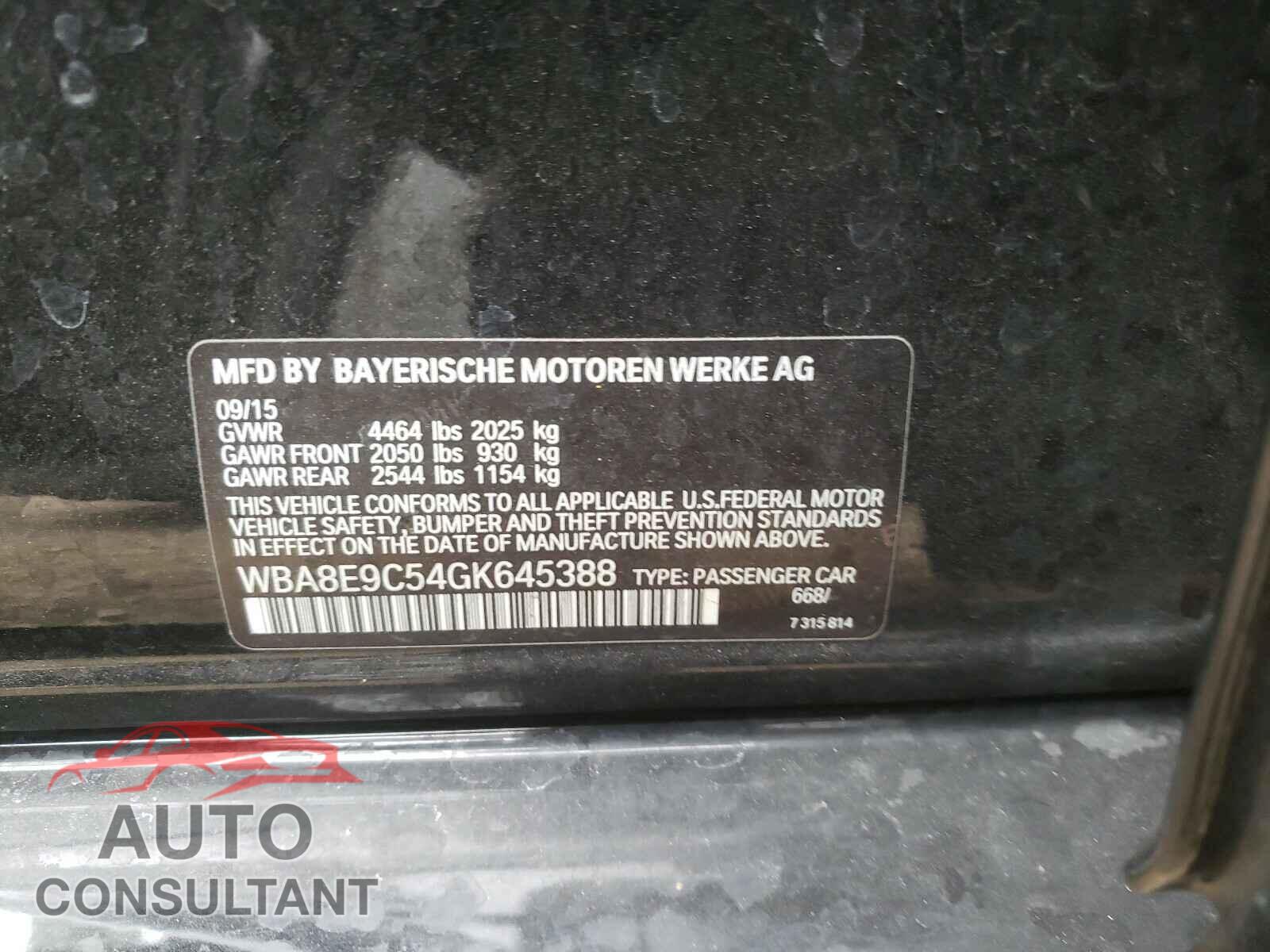 BMW 3 SERIES 2016 - WBA8E9C54GK645388