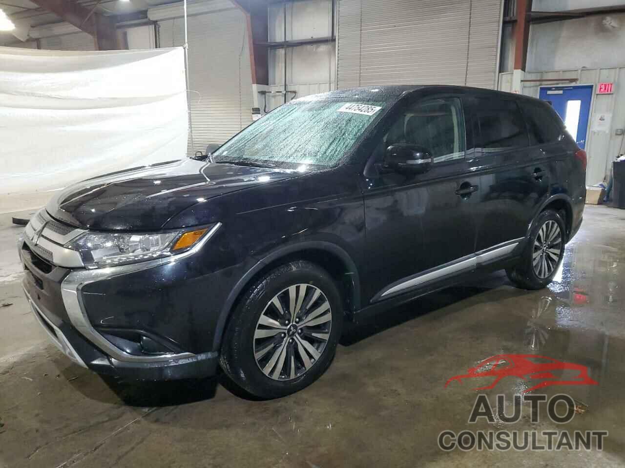 MITSUBISHI OUTLANDER 2019 - JA4AD3A32KZ052287